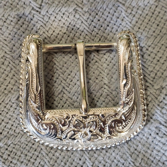 Vintage Montana Silversmith Tips, Heels and Buckle - Picture 2 of 4